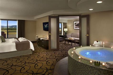 hotels with hot tubs|hotel with jacuzzi in room near me.